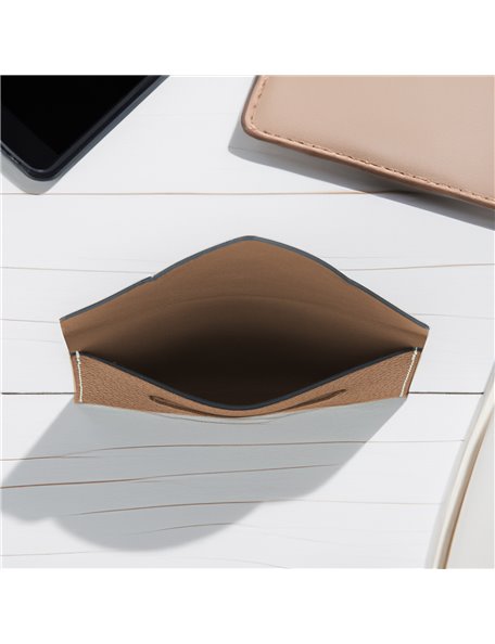 Grained leather cards holder